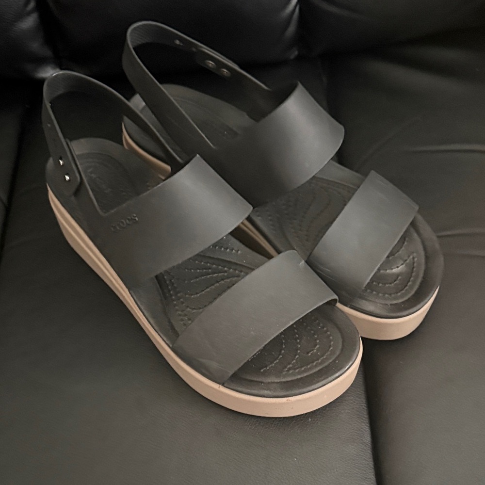CROCS Black and Tan Women's Sandals- sz 10